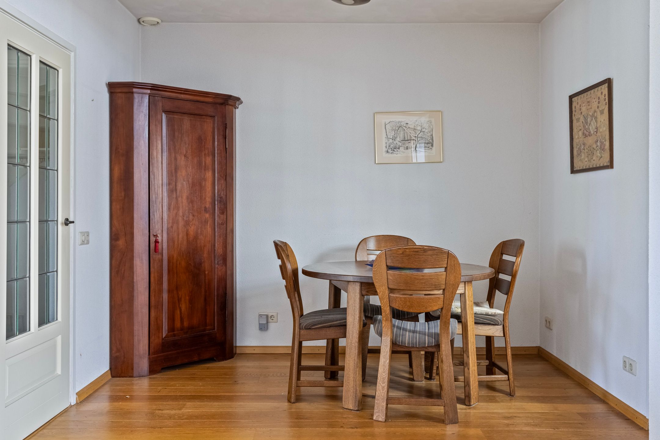 Foto 12 van Anjelier 30