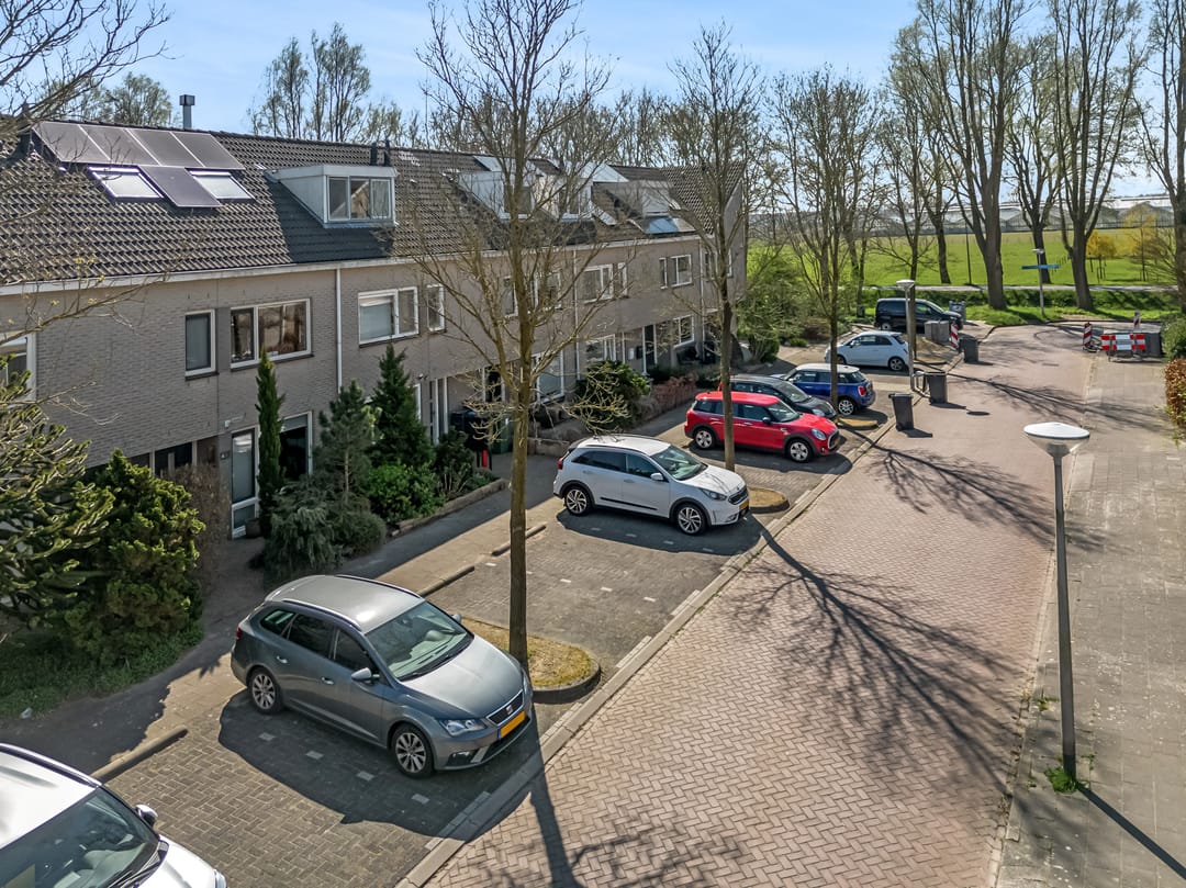 Photo 2 of Anne de Vrieslaan 43