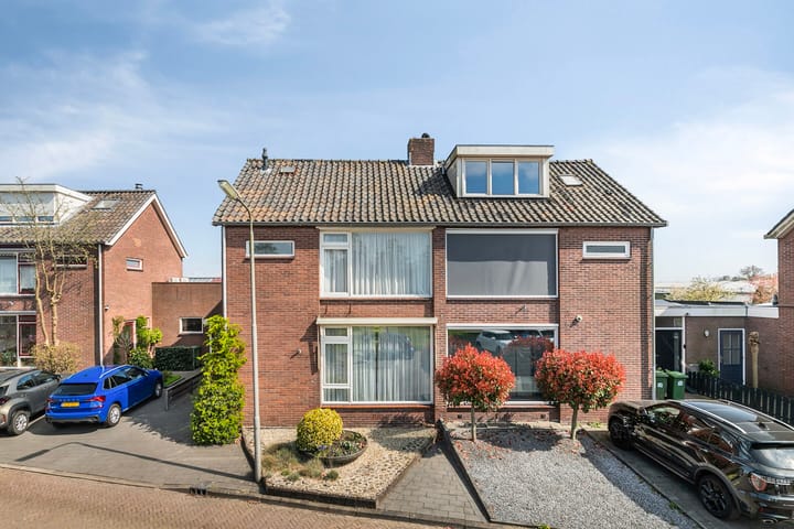 Foto 2 van Azalealaan 41