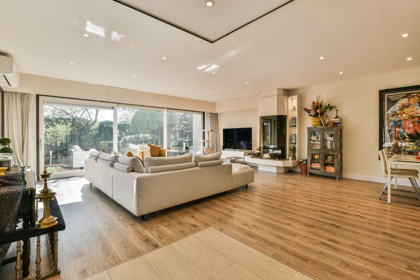 Photo 4 of Bevelandselaan 1