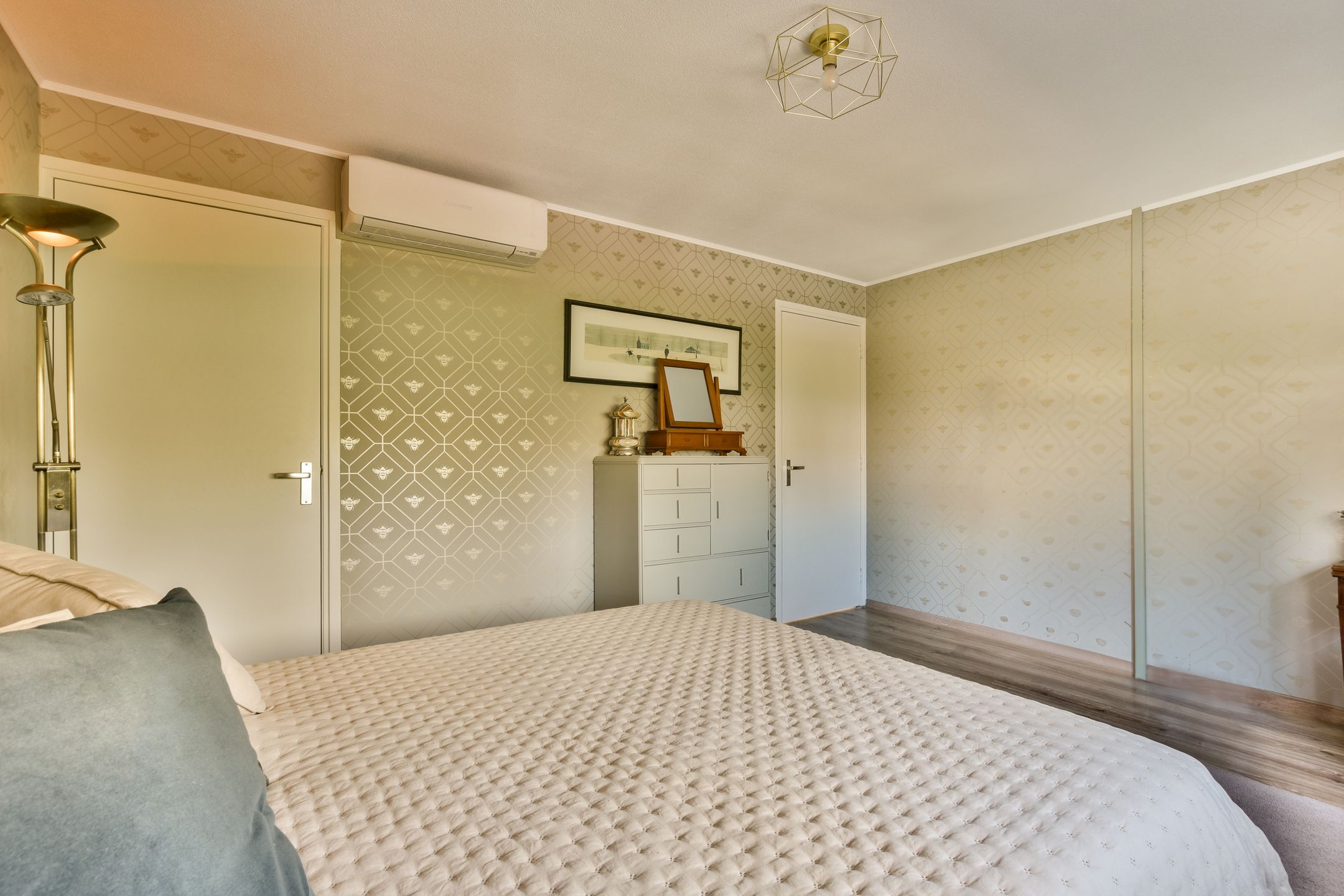 Photo 30 of Bevelandselaan 1