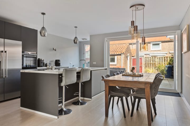 Foto 11 van Margrietstraat 9