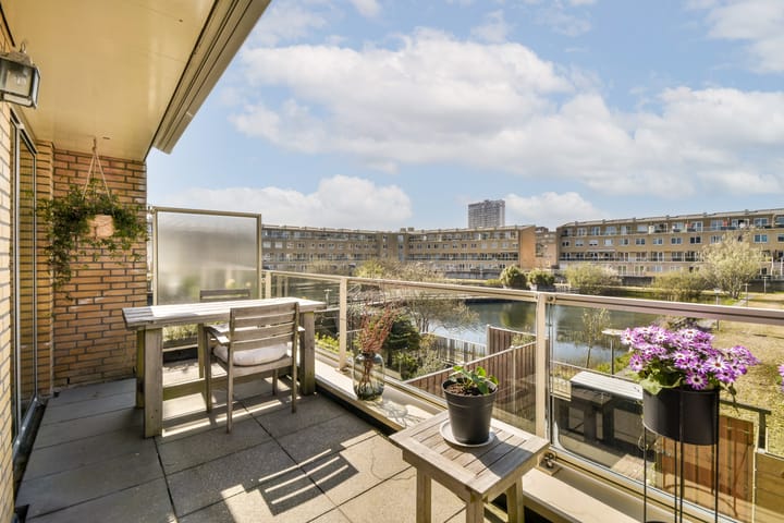 Foto 2 van Ronald Ketellapperstraat 63