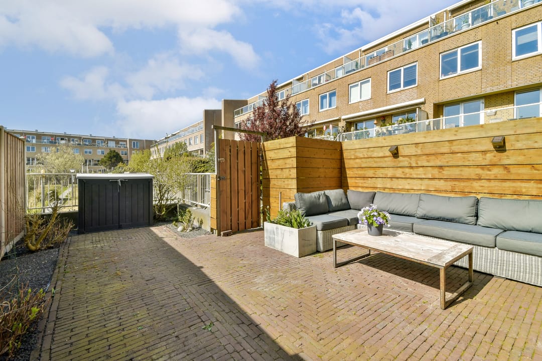 Foto 16 van Ronald Ketellapperstraat 63