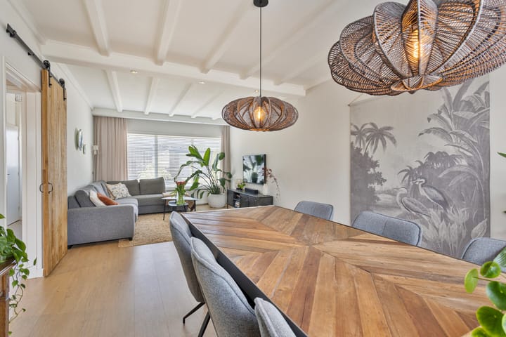 Photo 14 of Leliestraat 35