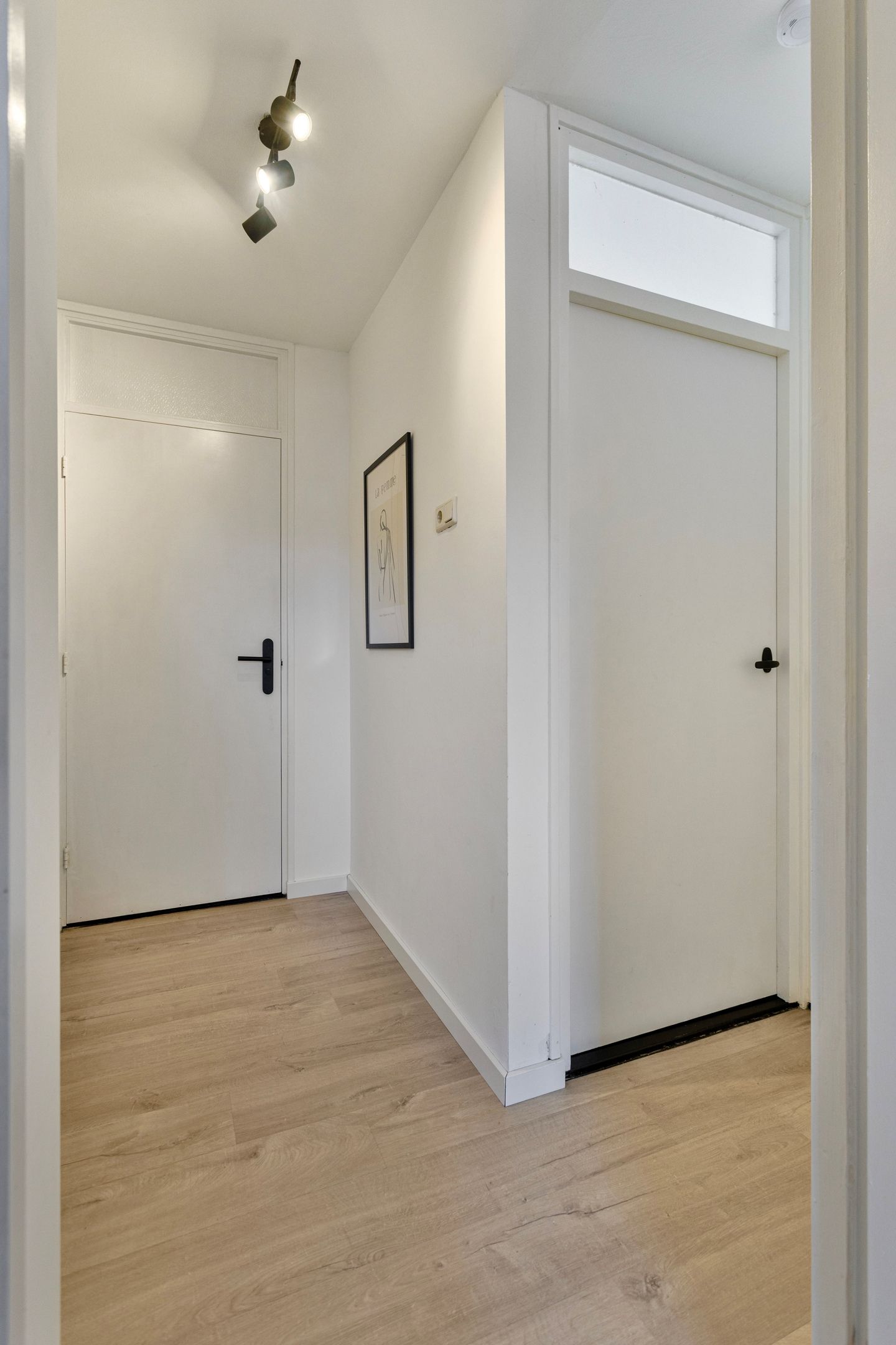 Photo 19 of Leliestraat 35