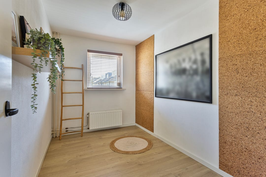 Photo 22 of Leliestraat 35