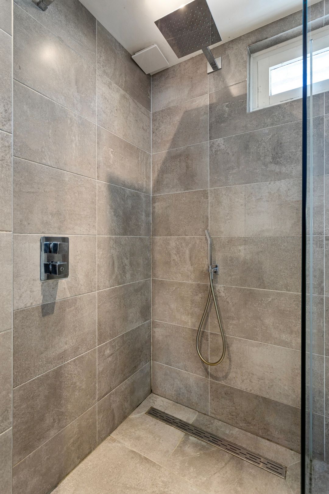 Photo 26 of Leliestraat 35