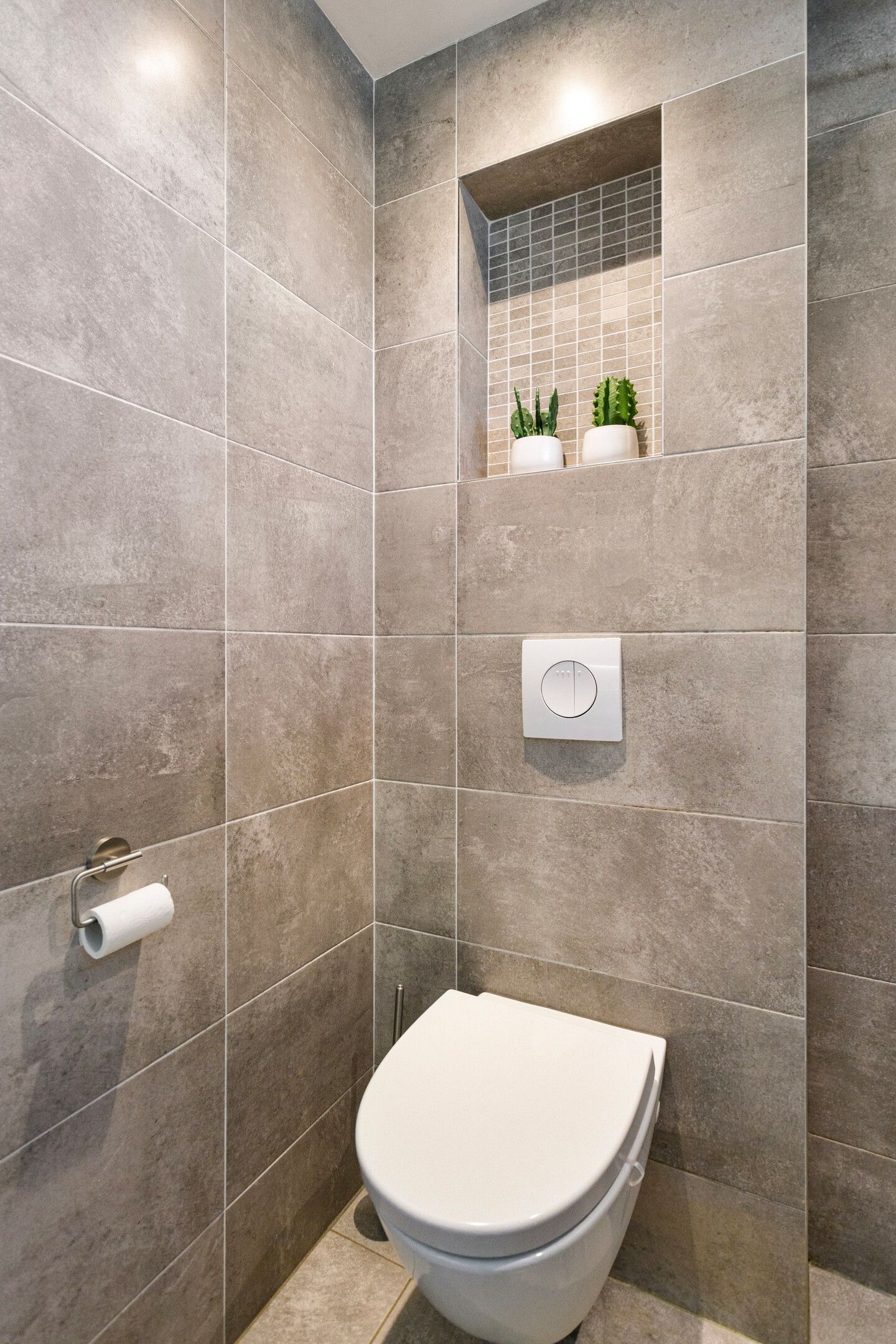 Photo 27 of Leliestraat 35