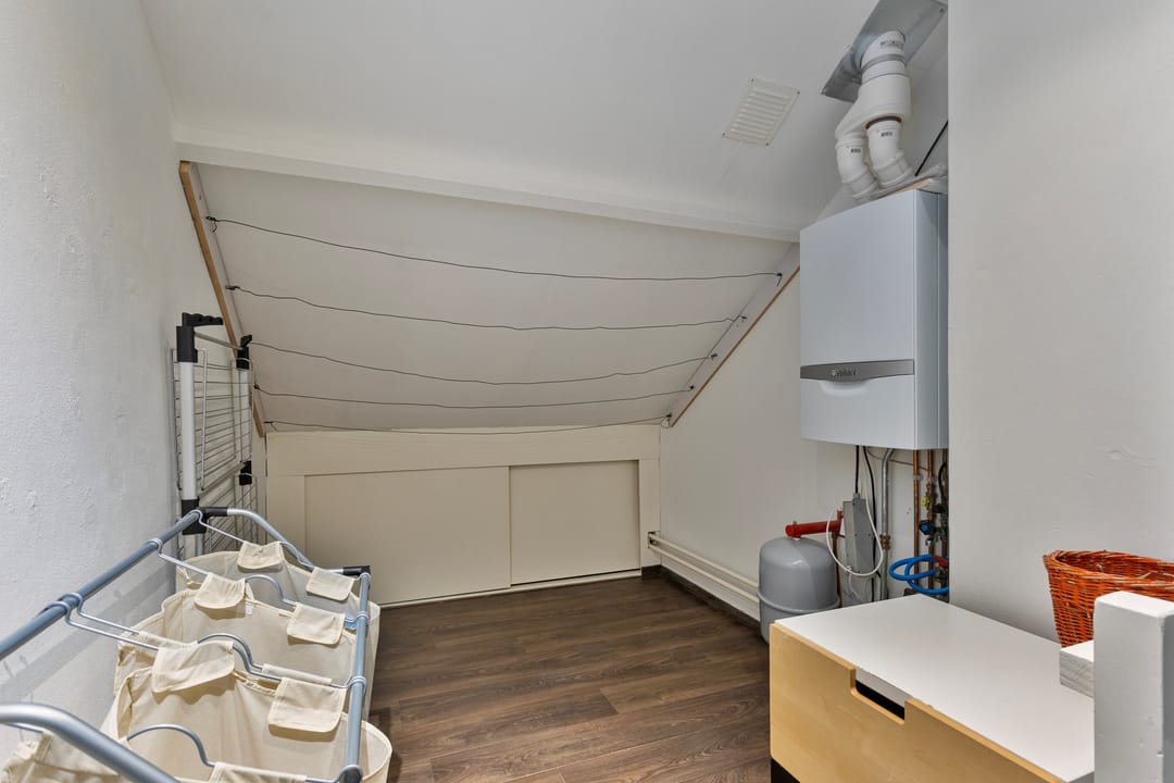 Photo 28 of Leliestraat 35