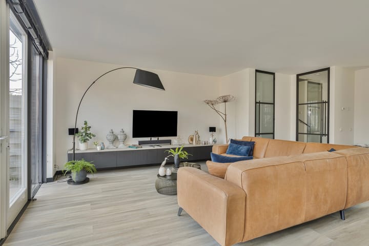 Foto 9 van Centurio 1