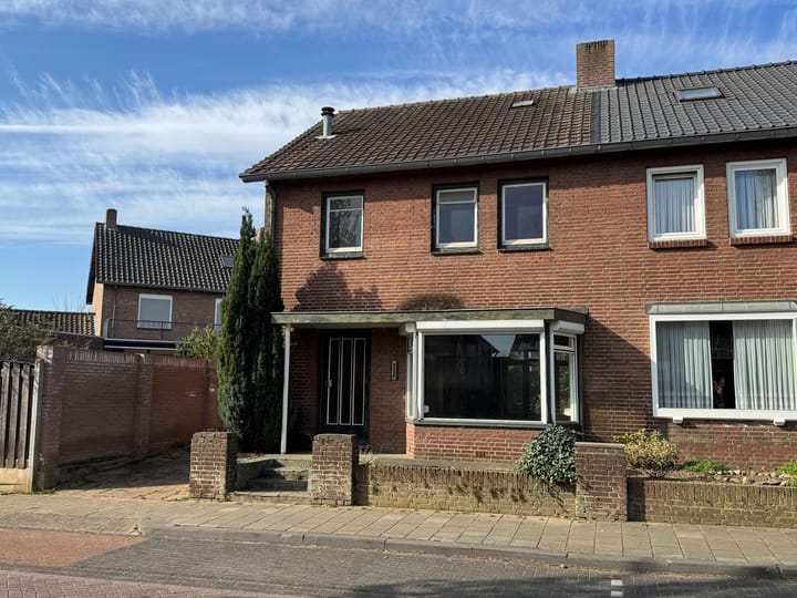 Foto 19 van Iepenlaan 3