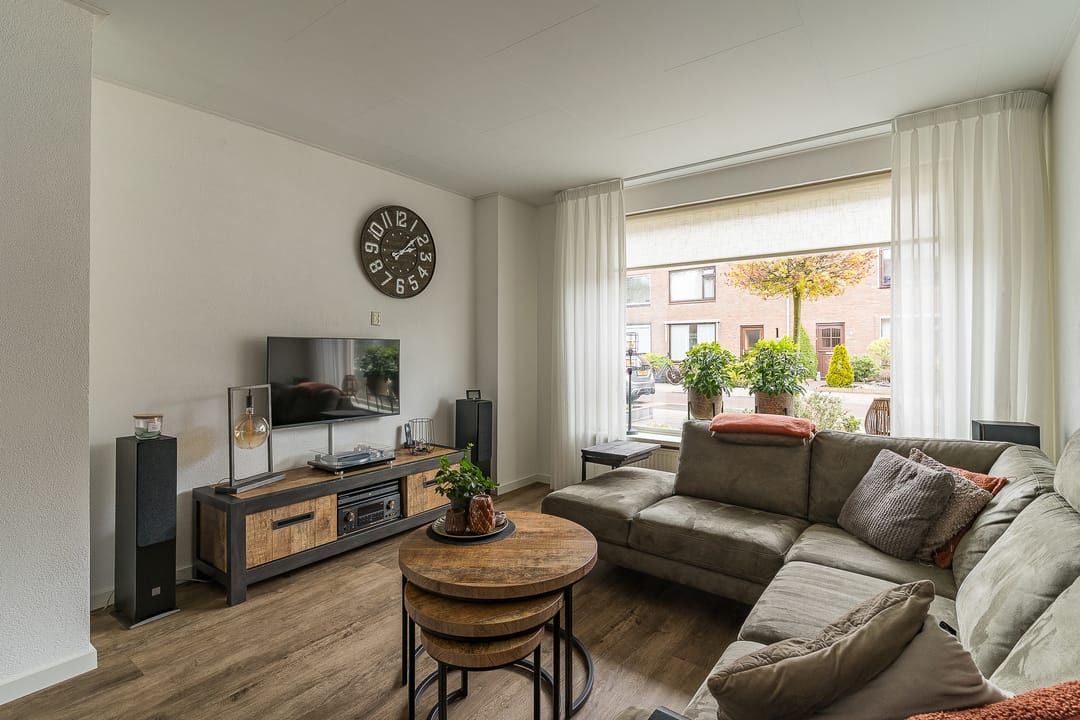 Photo 13 of Herbert van Puttenweg 29