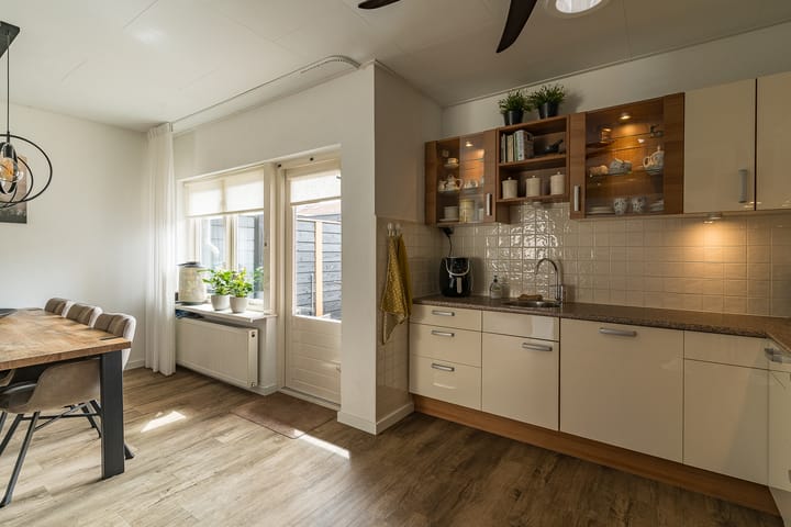 Foto 18 van Herbert van Puttenweg 29