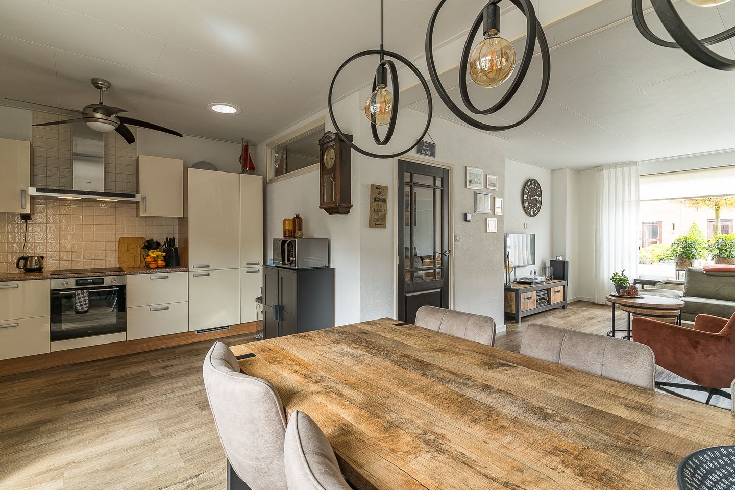 Photo 20 of Herbert van Puttenweg 29