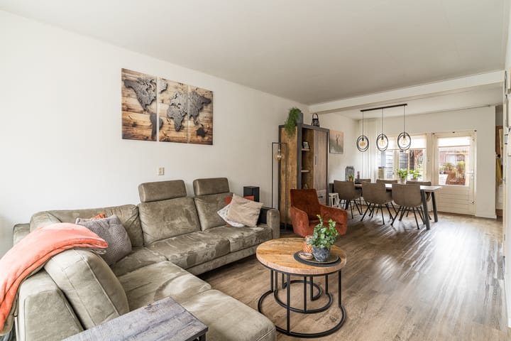 Foto 11 van Herbert van Puttenweg 29