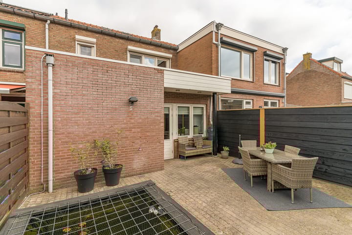 Foto 32 van Herbert van Puttenweg 29