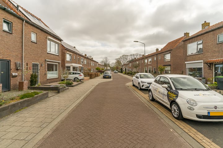 Foto 33 van Herbert van Puttenweg 29