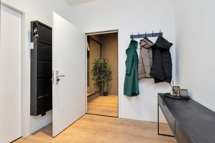 Foto 10 van Uitstraat 151