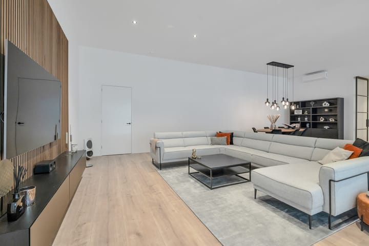 Foto 19 van Uitstraat 151