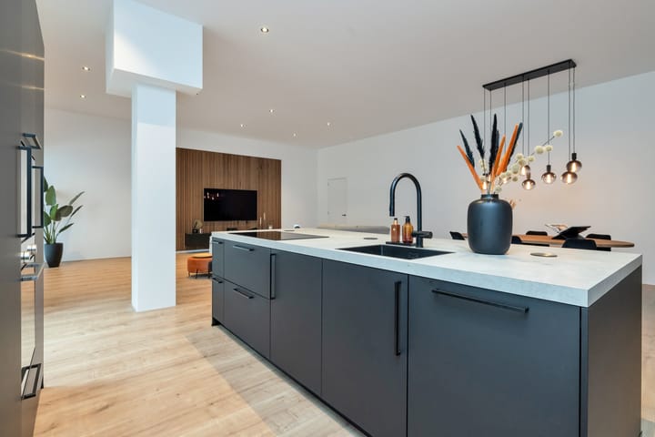 Foto 25 van Uitstraat 151