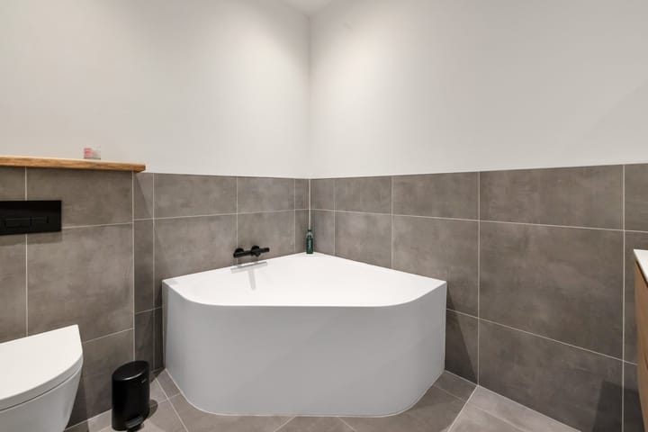 Foto 34 van Uitstraat 151