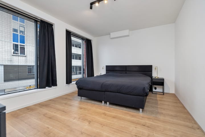 Foto 44 van Uitstraat 151