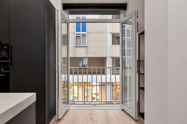 Foto 48 van Uitstraat 151