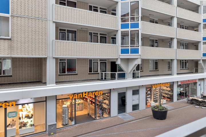 Foto 49 van Uitstraat 151