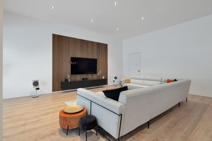 Foto 18 van Uitstraat 151