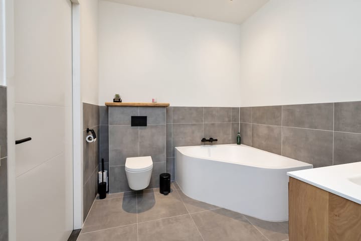 Foto 4 van Uitstraat 151