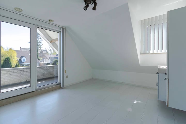 Foto 32 van Baroniestraat 17