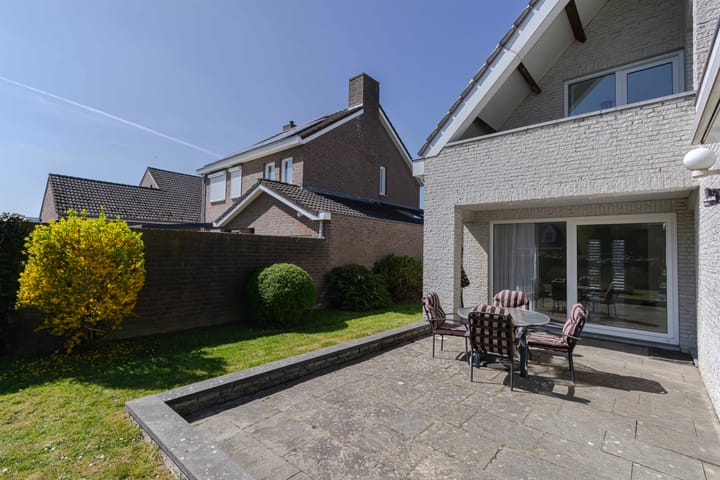 Foto 48 van Baroniestraat 17