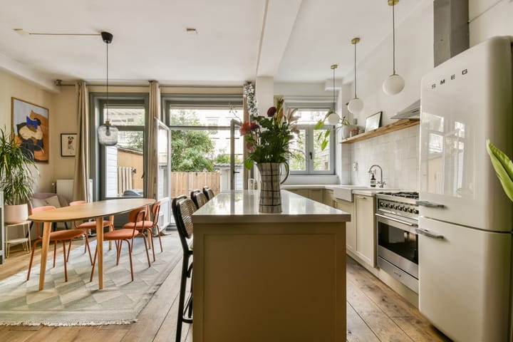 Photo 2 of Madurastraat 57-H