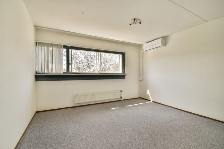 Foto 16 van Willem Hioolenstraat 20