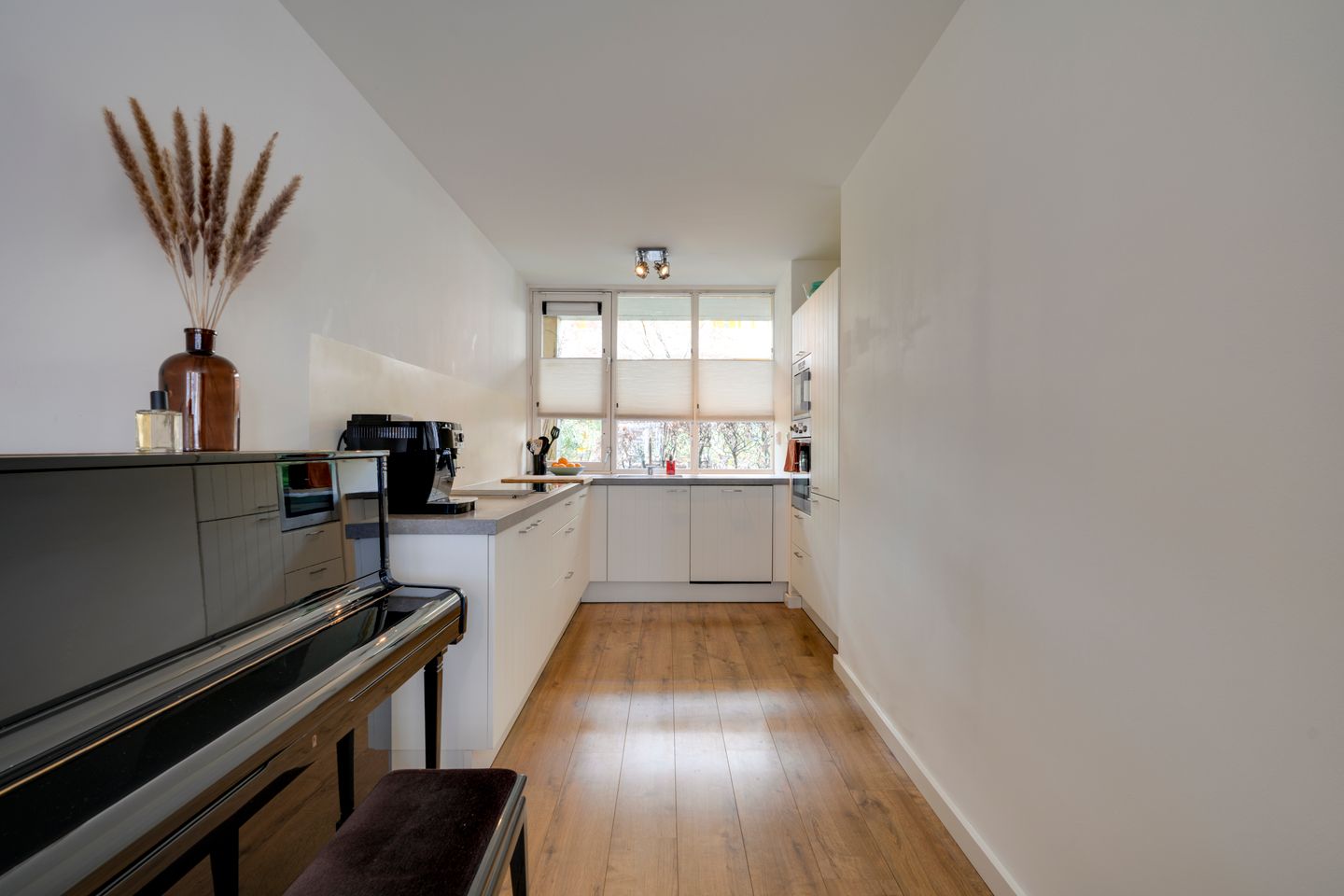 Foto 14 van Arthur van Schendelstraat 651