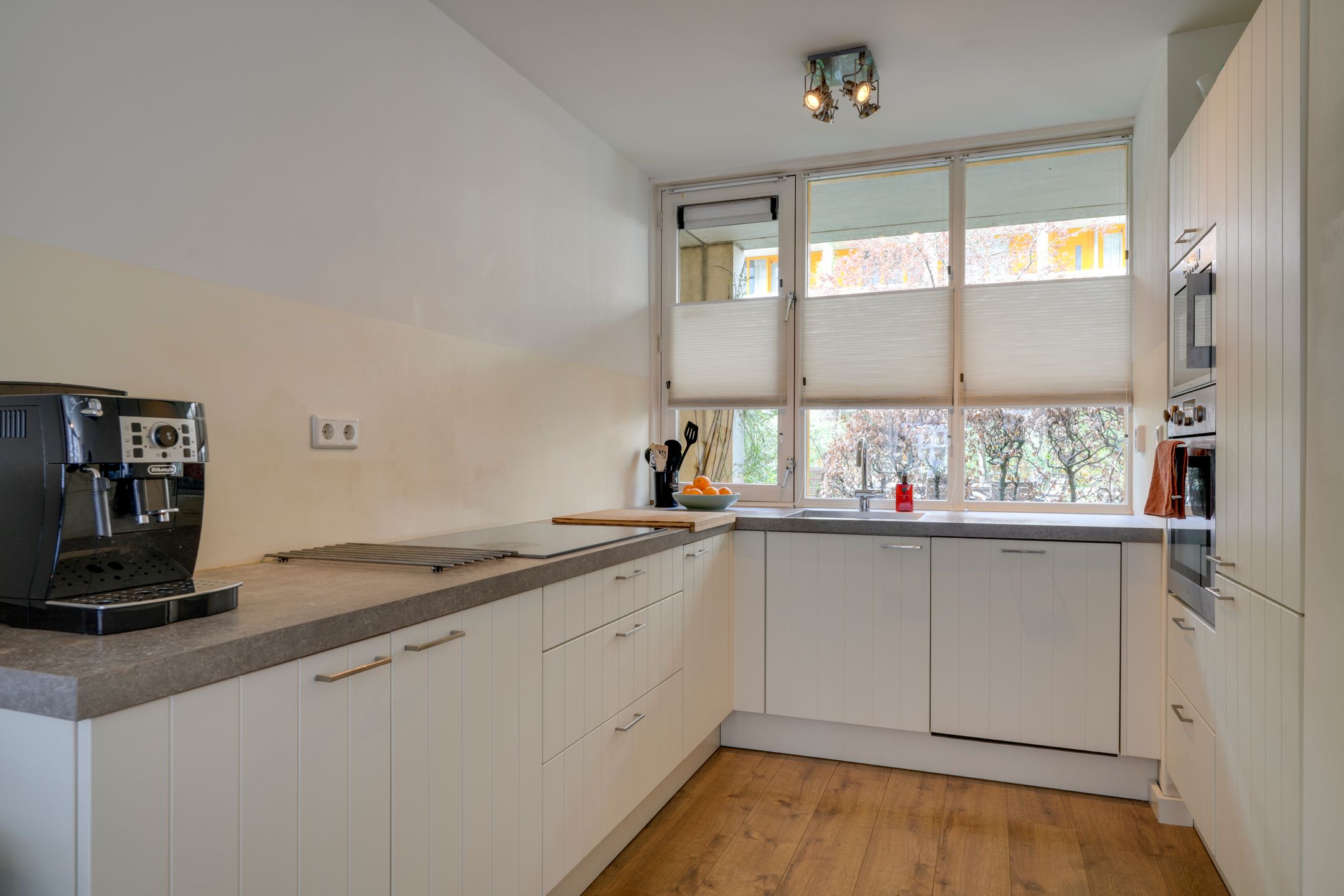 Foto 15 van Arthur van Schendelstraat 651