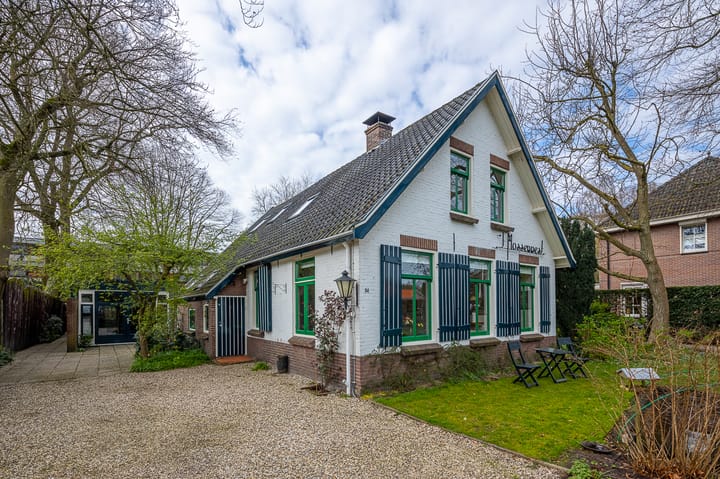 Foto 12 van Beukenlaan 84