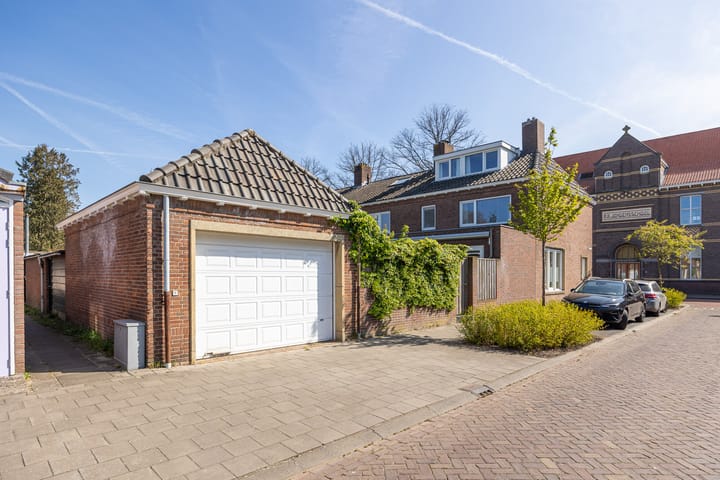 Foto 33 van St.-Elisabethstraat 22