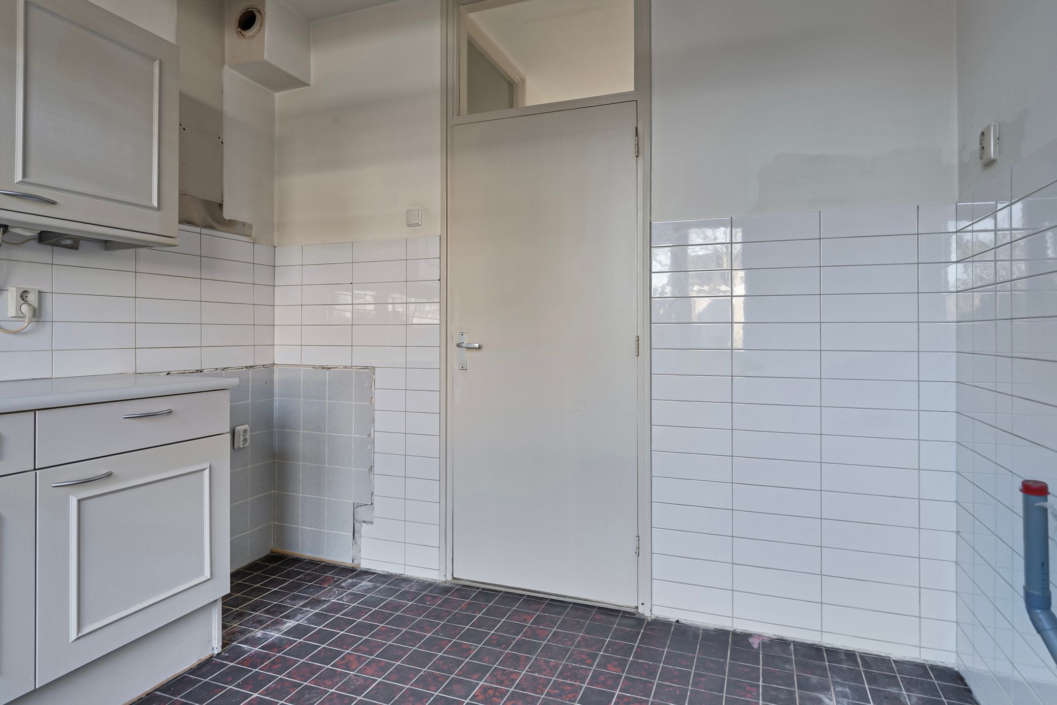 Photo 9 of Theeroos 9