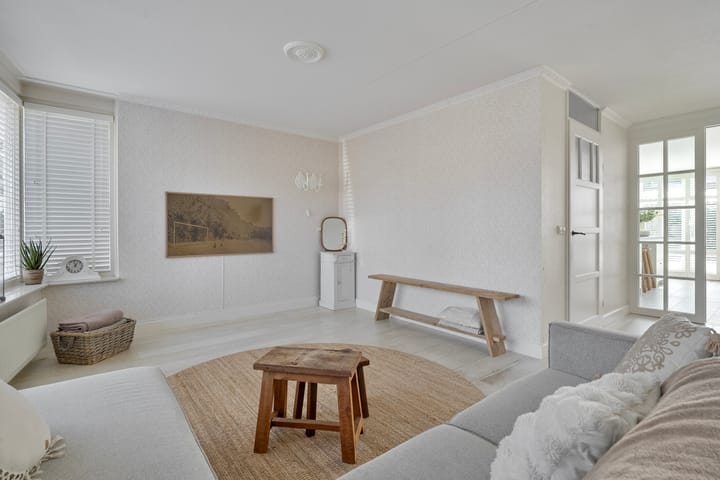 Foto 12 van Van Rechterenallee 14