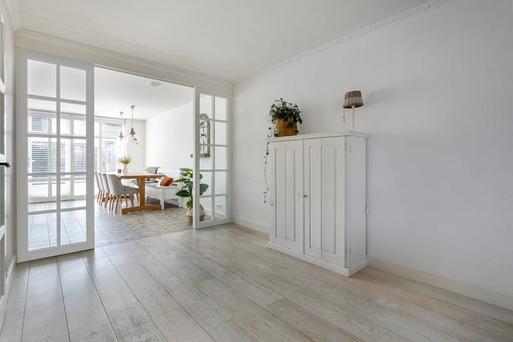 Foto 14 van Van Rechterenallee 14