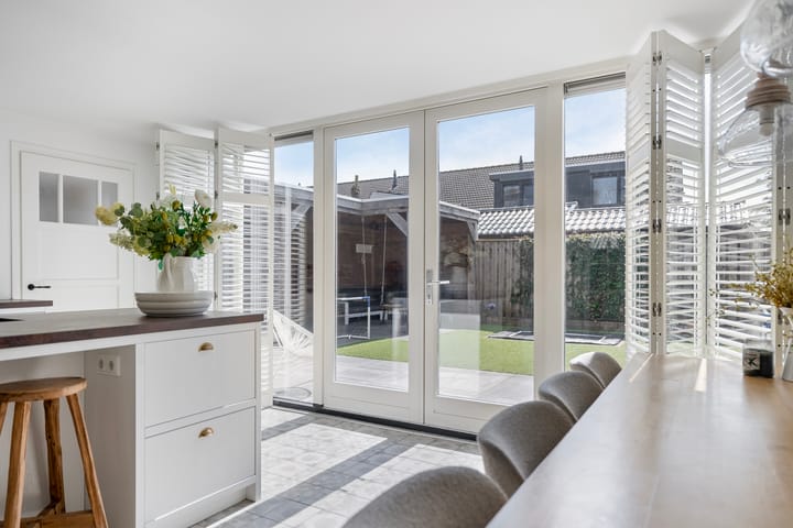 Foto 17 van Van Rechterenallee 14