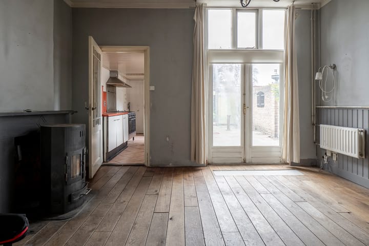 Photo 12 of Tollensstraat 21