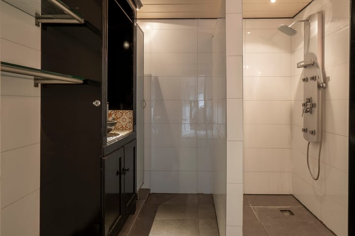 Photo 18 of Tollensstraat 21