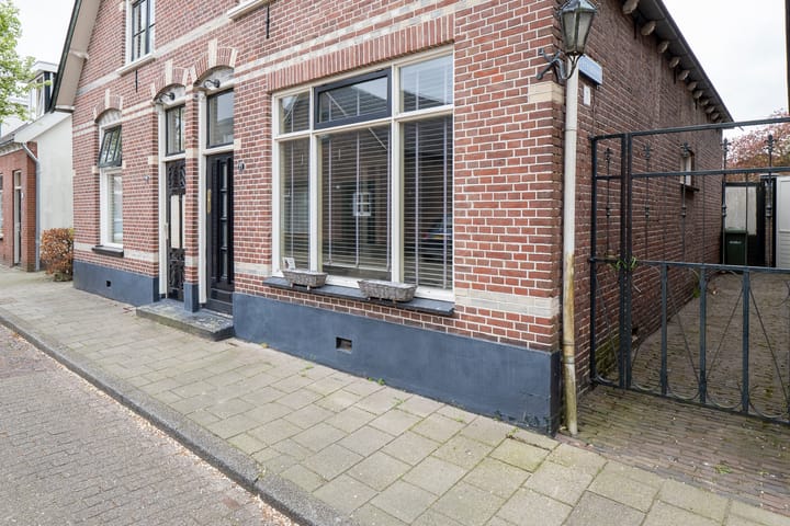 Photo 35 of Tollensstraat 21