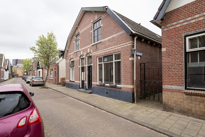 Photo 36 of Tollensstraat 21