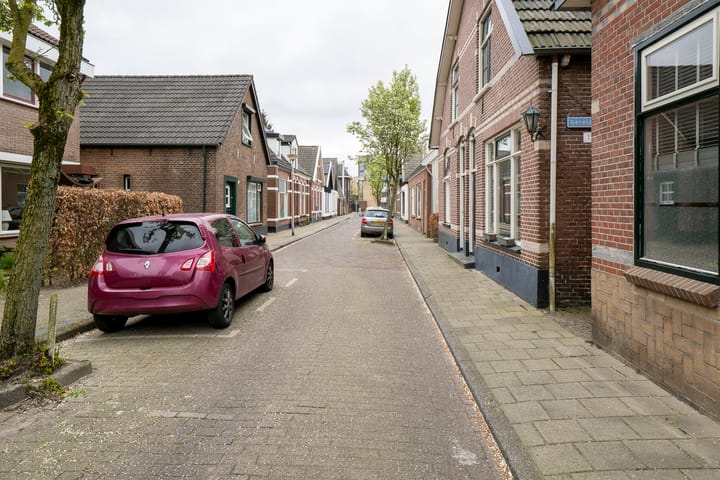 Photo 38 of Tollensstraat 21