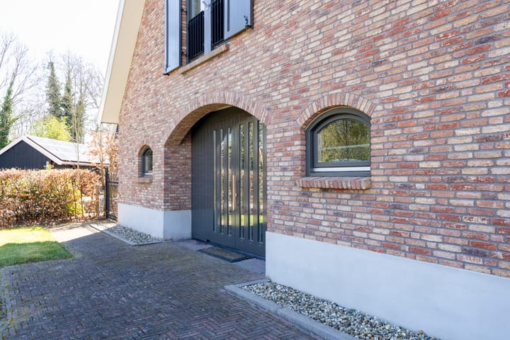 Foto 7 van Meester Molendijkweg 5