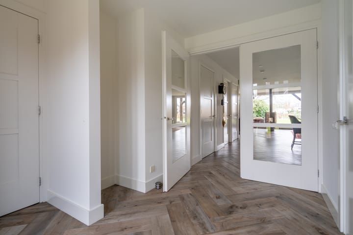 Foto 10 van Meester Molendijkweg 5